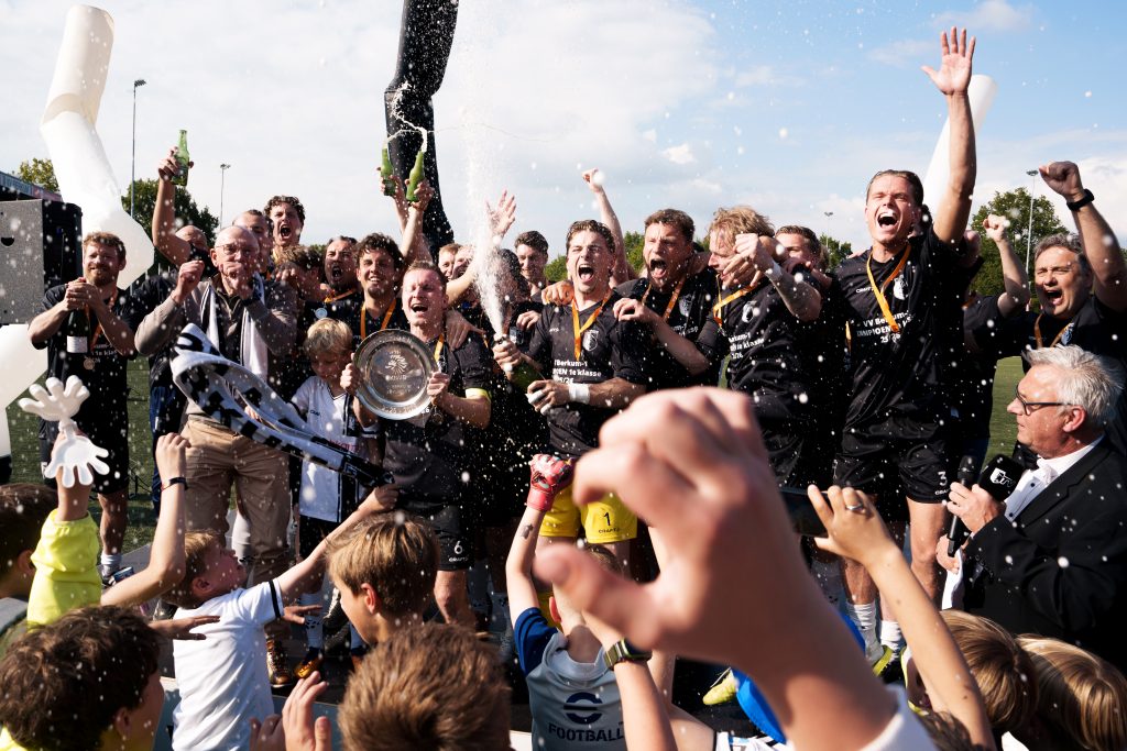 vv Berkum kampioen Zwolle Thom Dekker Fotografie